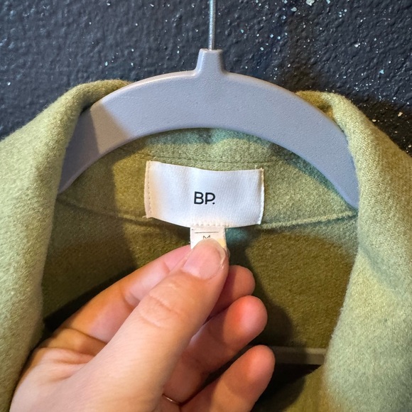 Women’s BP Utility Shacket Sage Green Size Medium - Picture 2 of 4